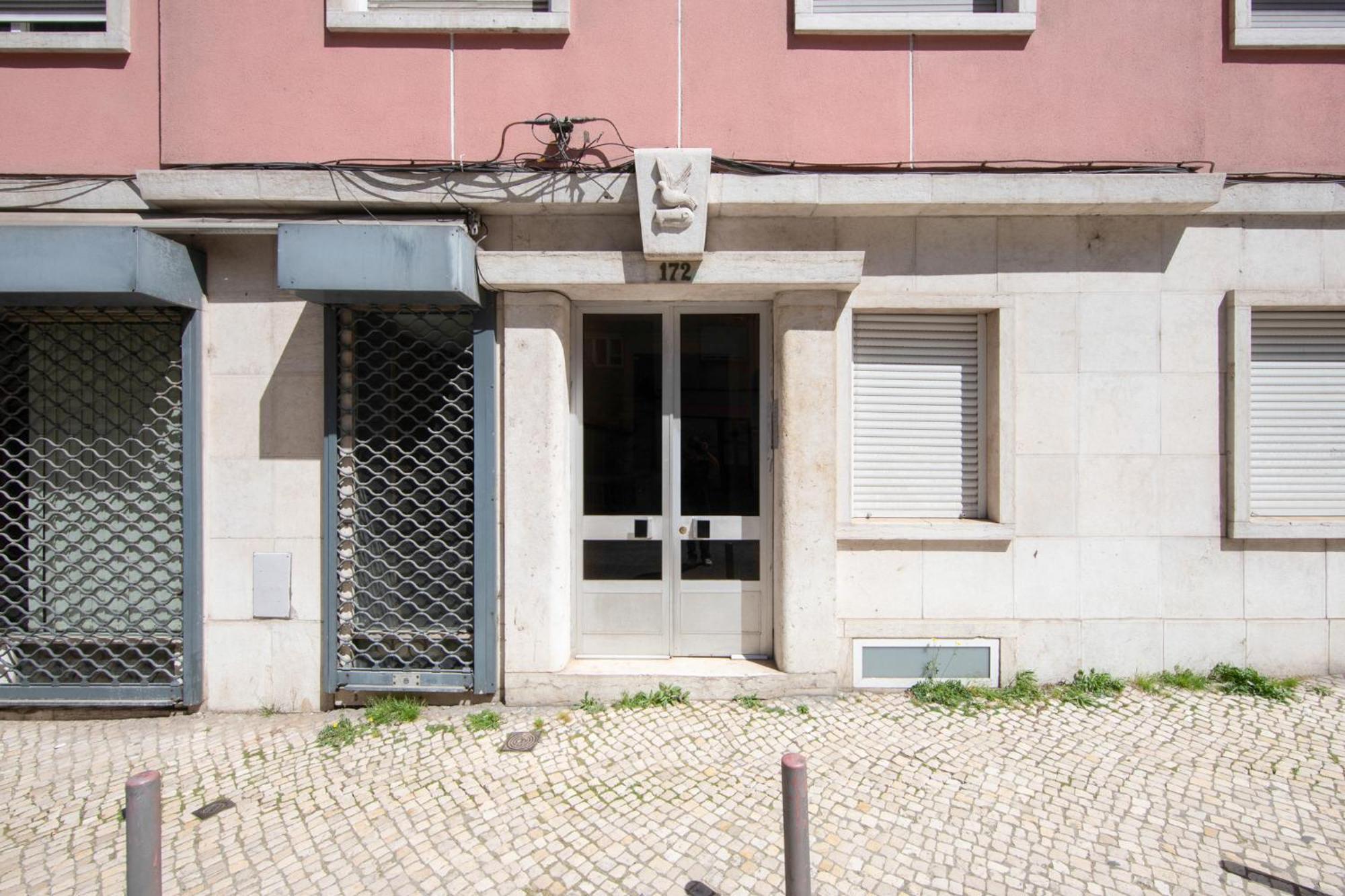 Apartment Alameda Typical By Homing